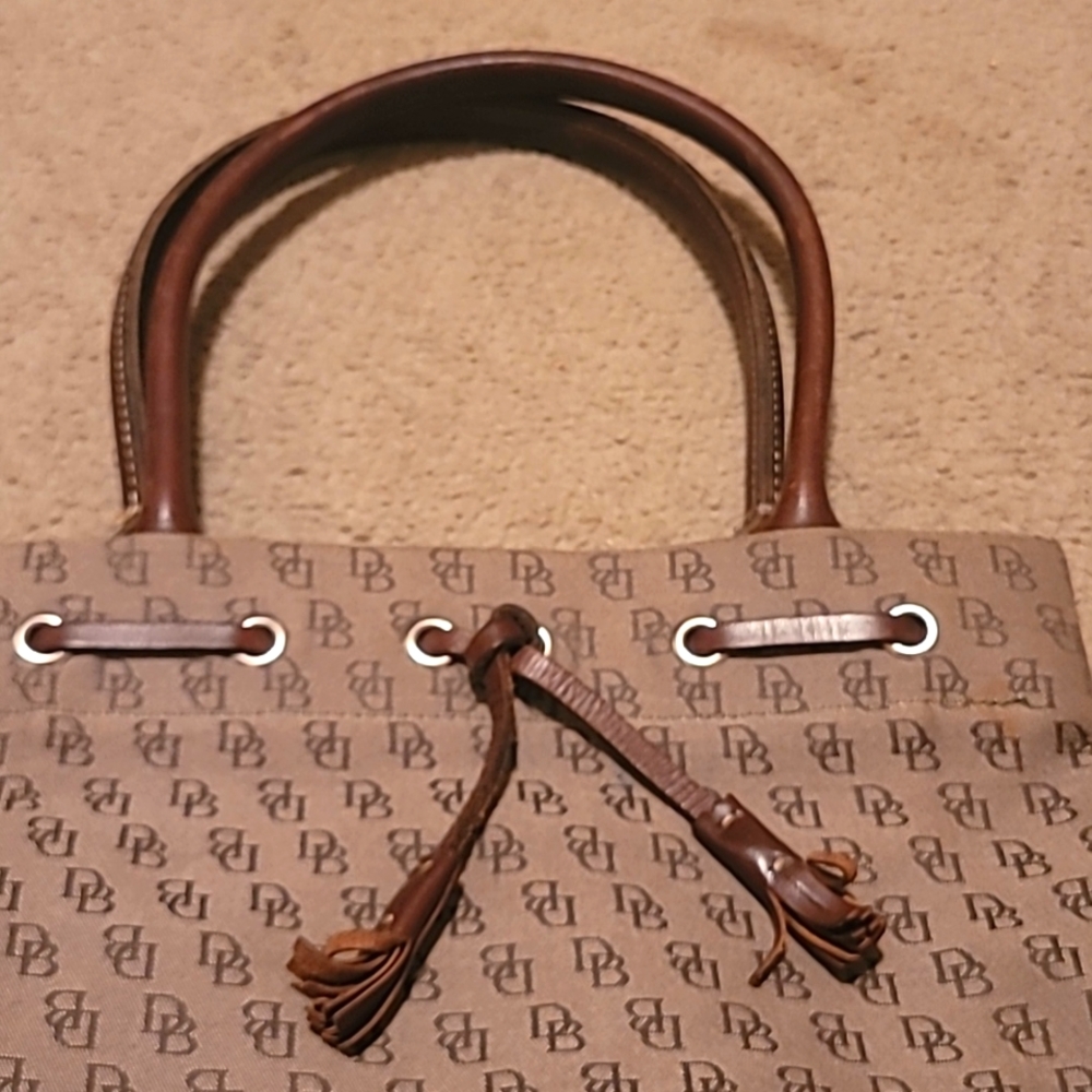 Dooney and Bourke purse